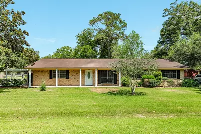 101 Irwin Rd Road, West Columbia, TX 77486 - Photo 1