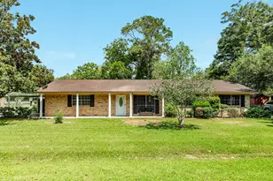 101 Irwin Rd Rd, West Columbia, TX 77486 - Photo 1