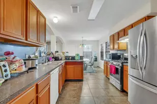 14130 Magnus Ln, Houston, TX 77083 - Photo 13