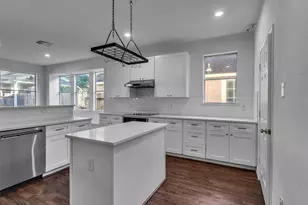 12330 Aspen Ln, Stafford, TX 77477 - Photo 15