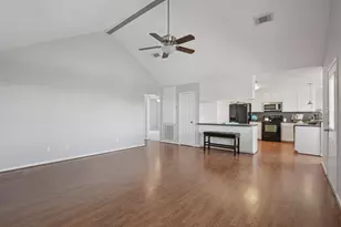 106 Driftwood Rd, Freeport, TX 77541 - Photo 3