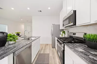 10305 Penryn Forest Trail, Houston, TX 77051 - Photo 7