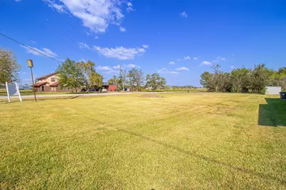 202 Sunset Heights Avenue, Dayton, TX 77535 - Photo 11