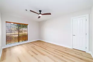 203 Canyon Oak Dr, Lake Jackson, TX 77566 - Photo 29
