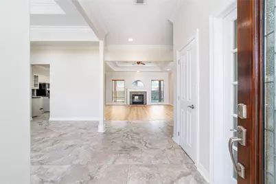 203 Canyon Oak Drive, Lake Jackson, TX 77566 - Photo 9