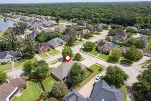 203 Canyon Oak Dr, Lake Jackson, TX 77566 - Photo 7