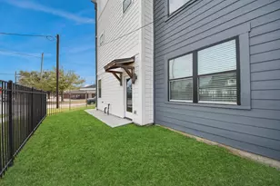 4623 Cochran St, Houston, TX 77009 - Photo 9
