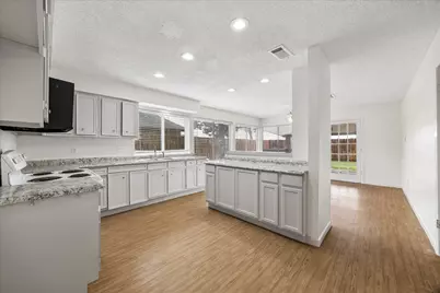 8703 Twisting Vine Lane, Houston, TX 77040 - Photo 5