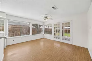 8703 Twisting Vine Ln, Houston, TX 77040 - Photo 9