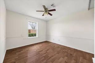 8703 Twisting Vine Ln, Houston, TX 77040 - Photo 15