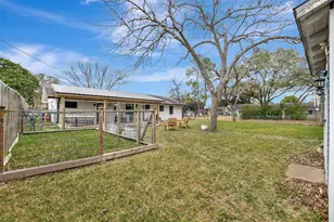 205 Munz St, Brenham, TX 77833 - Photo 35