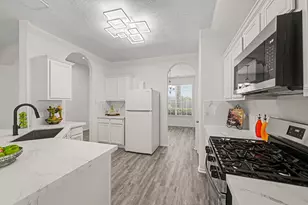 18314 Manorcliff Ln, Katy, TX 77449 - Photo 7
