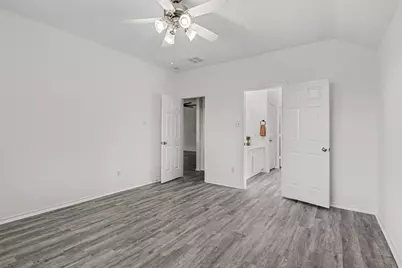 18314 Manorcliff Lane, Katy, TX 77449 - Photo 17