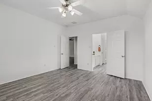 18314 Manorcliff Ln, Katy, TX 77449 - Photo 17
