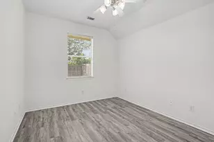 18314 Manorcliff Ln, Katy, TX 77449 - Photo 15