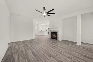 18314 Manorcliff Ln, Katy, TX 77449 - Photo 11