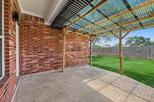 18314 Manorcliff Ln, Katy, TX 77449 - Photo 23