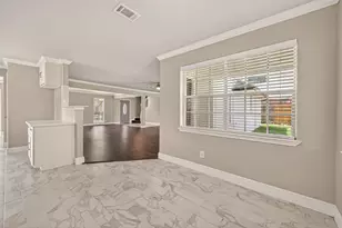 1102 Belaya Ln, Houston, TX 77090 - Photo 15