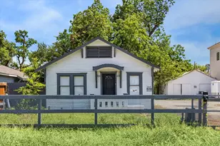 436 W 28th St, Houston, TX 77008 - Photo 1