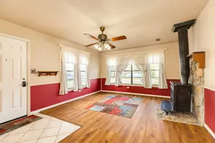 404 Chestnut St, Brazoria, TX 77422 - Photo 9