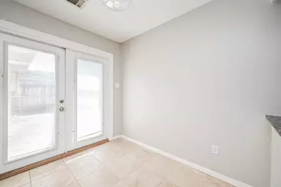 6555 Grovewood Lane, Houston, TX 77008 - Photo 13