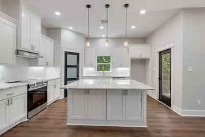 312 Morehead Street E, Franklin, TX 77856 - Photo 1