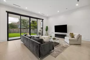 1730 Bayram Dr, Houston, TX 77055 - Photo 5