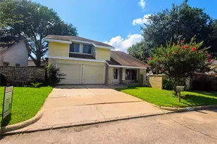 10526 Chapel Hill Dr, Houston, TX 77099 - Photo 1