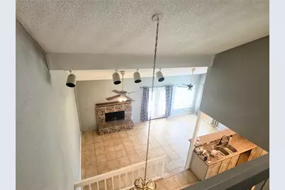 10526 Chapel Hill Drive, Houston, TX 77099 - Photo 13