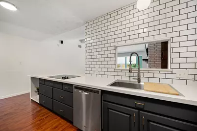 10410 Cedartowne Lane, Sugar Land, TX 77498 - Photo 17