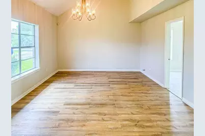 4513 S Meadows Street, Alvin, TX 77511 - Photo 13