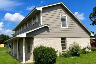 4513 S Meadows St, Alvin, TX 77511 - Photo 19