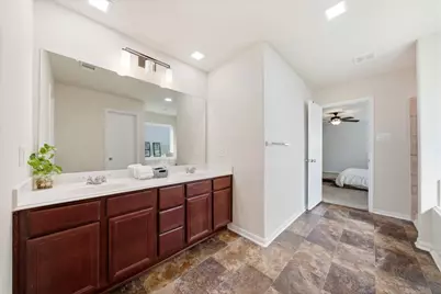 15614 S Early Dusk Circle, Houston, TX 77044 - Photo 17