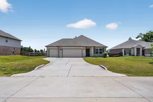 12340 N Chestnut, Conroe, TX 77303 - Photo 1