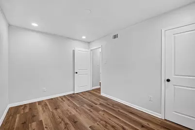 4310 Jorns Street, Houston, TX 77045 - Photo 33