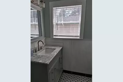 7335 Santiago Street, Houston, TX 77023 - Photo 11