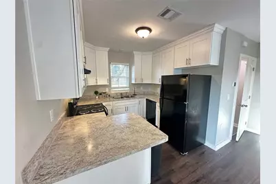 1304 Ursuline Street, Galveston, TX 77550 - Photo 11
