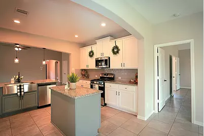 704 Shadow Bend, Richwood, TX 77531 - Photo 17