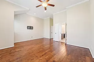 2421 Beall St, Houston, TX 77008 - Photo 23
