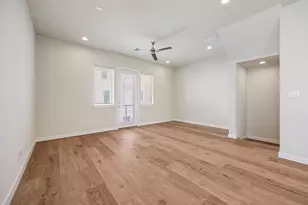 6317 Brighton Oaks Ln, Houston, TX 77008 - Photo 5
