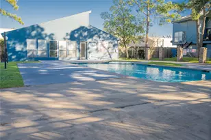 10001 Westpark Dr, Houston, TX 77042 - Photo 21