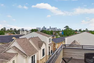 2611 Riverside Dr, Houston, TX 77004 - Photo 9