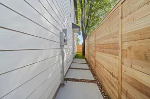 2412 Terry St, Houston, TX 77009 - Photo 21