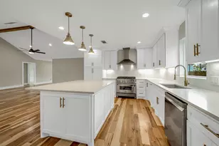 403 Moody St, Houston, TX 77009 - Photo 17