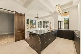 318 Knipp Rd, Houston, TX 77024 - Photo 13