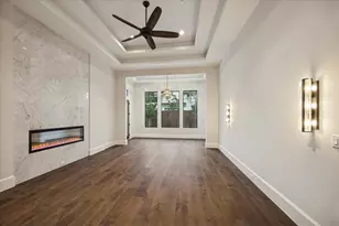 318 Knipp Rd, Houston, TX 77024 - Photo 19