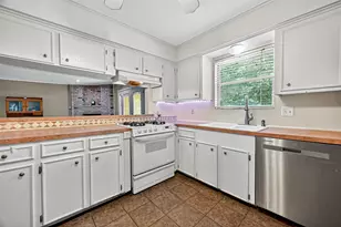 10302 Ivyridge Rd, Houston, TX 77043 - Photo 21