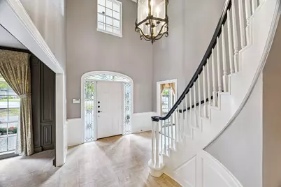 10810 Oak Creek Street, Houston, TX 77024 - Photo 3