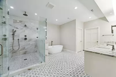 10810 Oak Creek Street, Houston, TX 77024 - Photo 21
