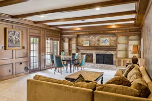 10810 Oak Creek St, Houston, TX 77024 - Photo 17